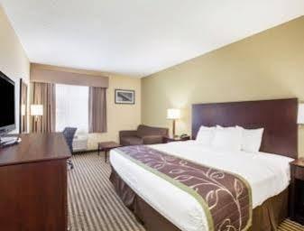 Days Inn By Wyndham Brewerton/ Syracuse Near Oneida Lake Buitenkant foto